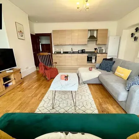 Idyllic 3-bedroom Coastal Escape In Seascale